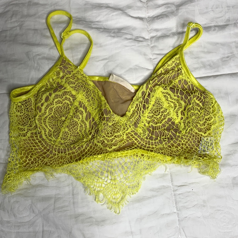 Lace yellow top
